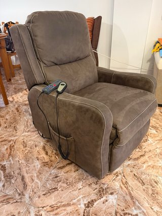 Sillón masajeador marrón