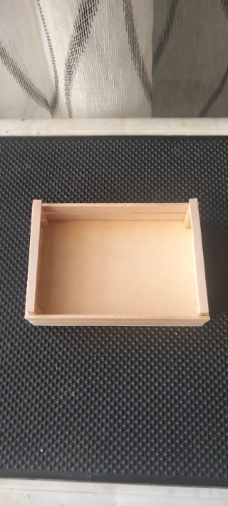 Cassetta in legno rustico