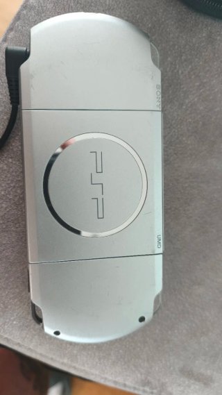 Sony PSP 3004 color plata