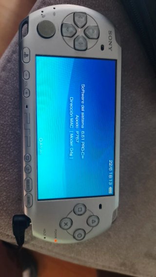 Sony PSP 3004 color plata