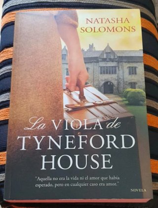 La Viola de Tyneford House