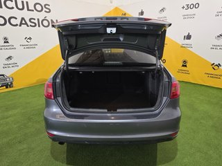 VOLKSWAGEN JETTA 1.6 TDI 105 CV