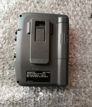 Walkman Sony WM-FX195 FM/AM Cassette Player