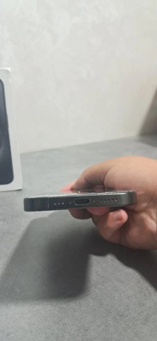 iPhone 15 Pro Negro/Gris