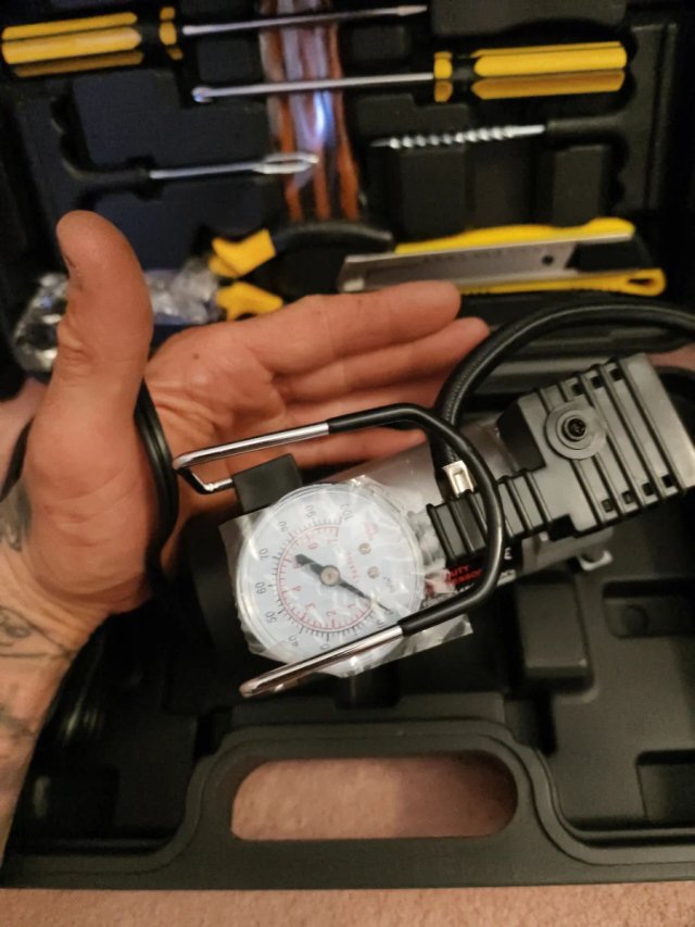 Kit compresor y herramientas