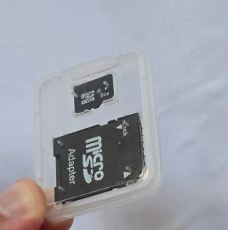 Tarjeta microSD con adaptador (8 GB)