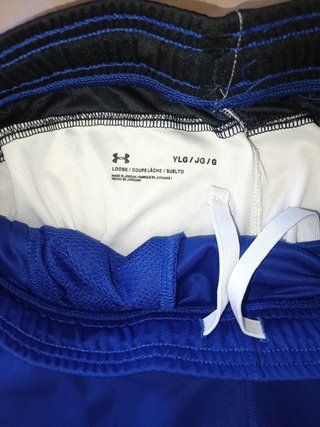 Pantaloncini Under Armour blu e neri