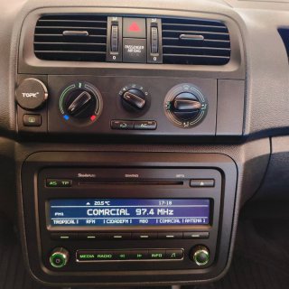 Skoda Fabia 1.6 TDI – 90 cv – 2012 – Nacional