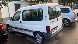 Peugeot Parnert 2001