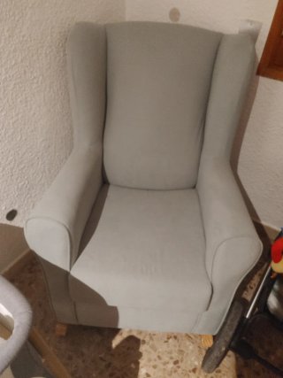 Sillón de lactancia gris tela