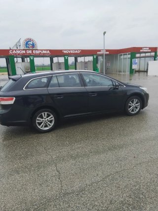 Toyota Avensis 2010