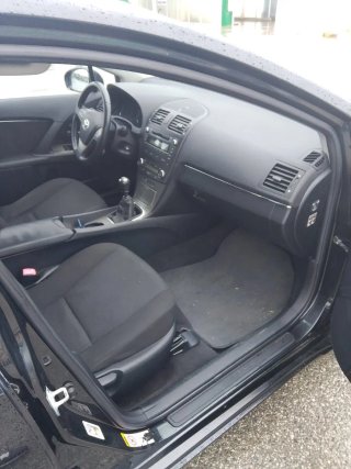 Toyota Avensis 2010