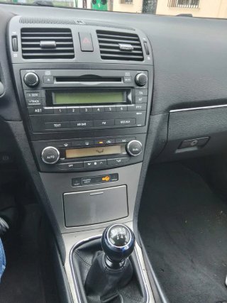 Toyota Avensis 2010