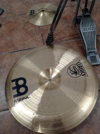 Platos de Batería Paiste y Meinl