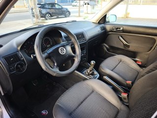 Volkswagen Golf 2001