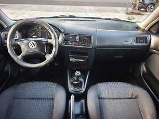 Volkswagen Golf 2001