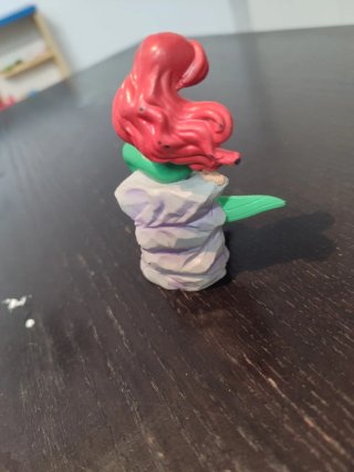 Figuras Frozen y Sirenita