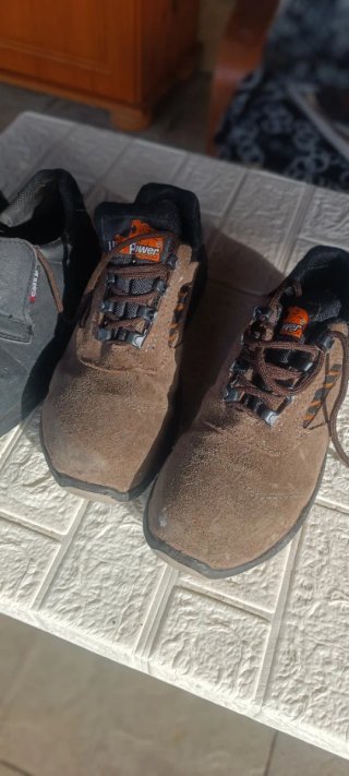 Lote 3 pares zapatos seguridad talla 39