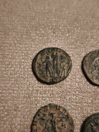 Lote monedas romanas bajo imperiales