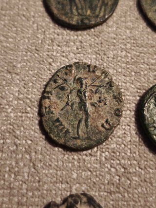 Lote monedas romanas bajo imperiales