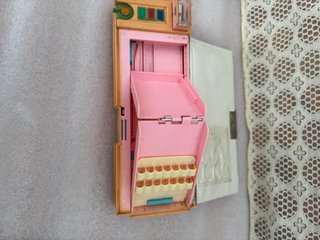 Estuche escolar Cuca Dols automático antiguo