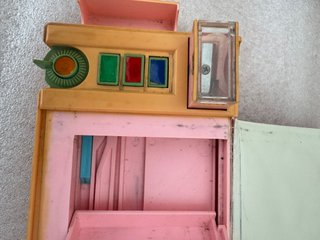 Estuche escolar Cuca Dols automático antiguo