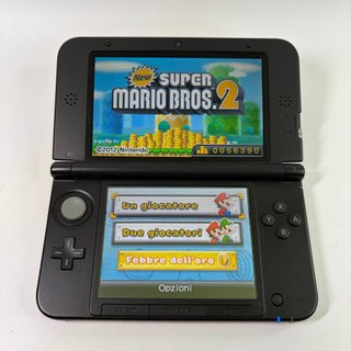 Nintendo 3DS XL Rosso con accessori