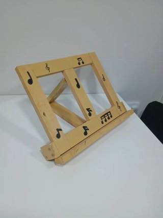 Atril de madera para libro o portátil hecho a mano