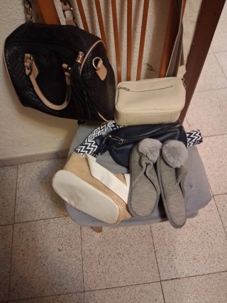 Bolsos grandes y pequeños sin estrenar