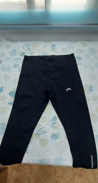 Legging negro nuevo.