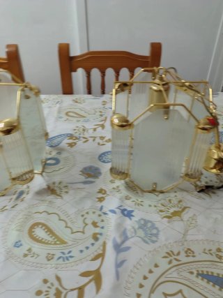Apliques dorados de cristal y metal