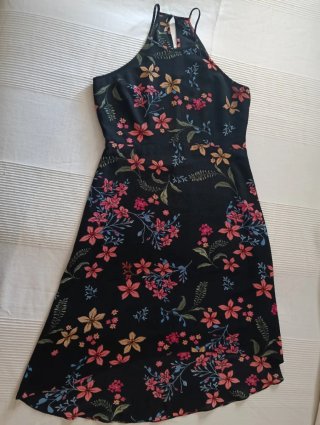 Vestido estampado floral negro