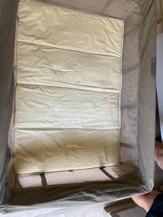 Cuna de viaje plegable