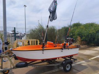 Barca de pesca 2.75m x 1.42m restaurada