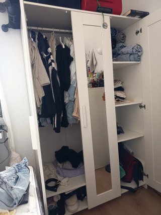 Armario BRIMNES 3 puertas blanco con espejo