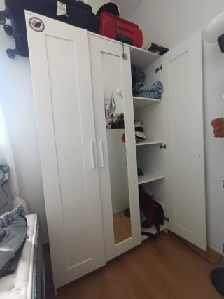 Armario BRIMNES 3 puertas blanco con espejo