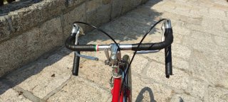 Preciosa Bicicleta Clásica Roja