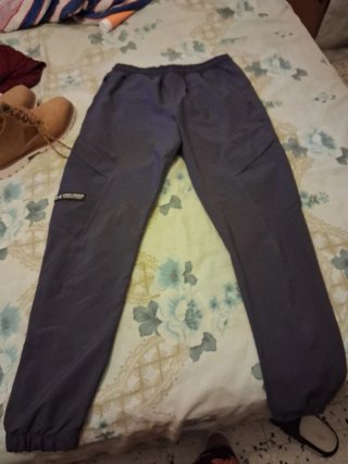 Pantalón Under Armour Talla M Gris