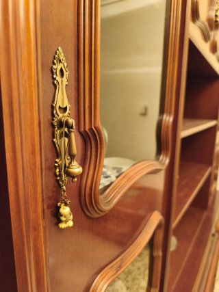 Mueble comedor madera maciza estilo antiguo