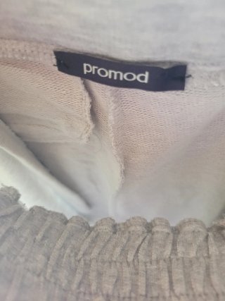 Pantaloncini donna grigi con zip