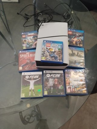 PS5 con 7 juegos