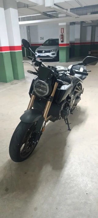 Honda CB650R 2021 Negra mate