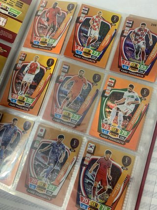 Álbum Panini Adrenalyn Mundial Qatar 2022