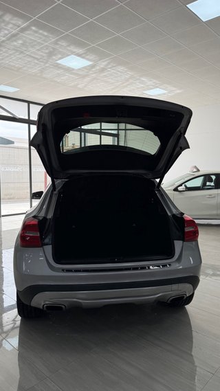 Mercedes-Benz GLA 2015