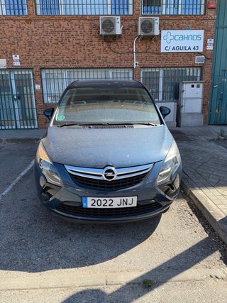 Opel Zafira 2016