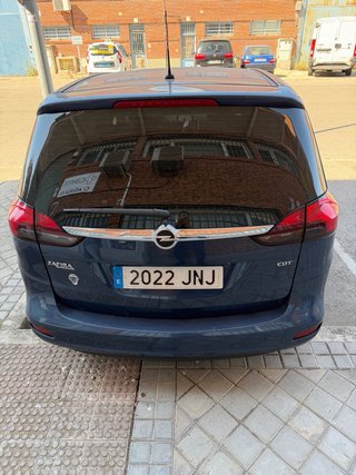 Opel Zafira 2016