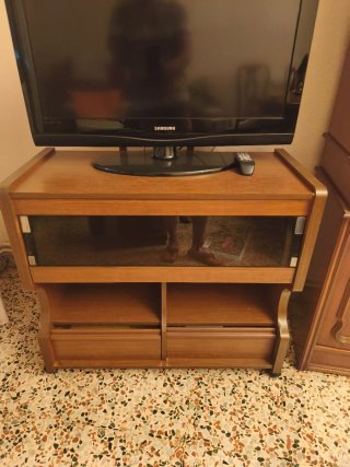 Mueble TV madera maciza con cristal