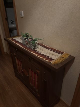 Taquillón vintage madera. Funcional.