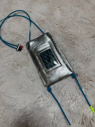 Funda móvil para colgar Bimba y Lola