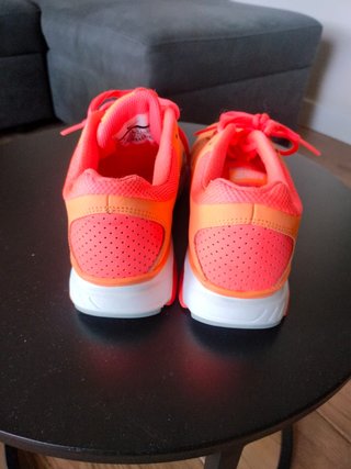 Zapatillas Nike Naranja y Rosa